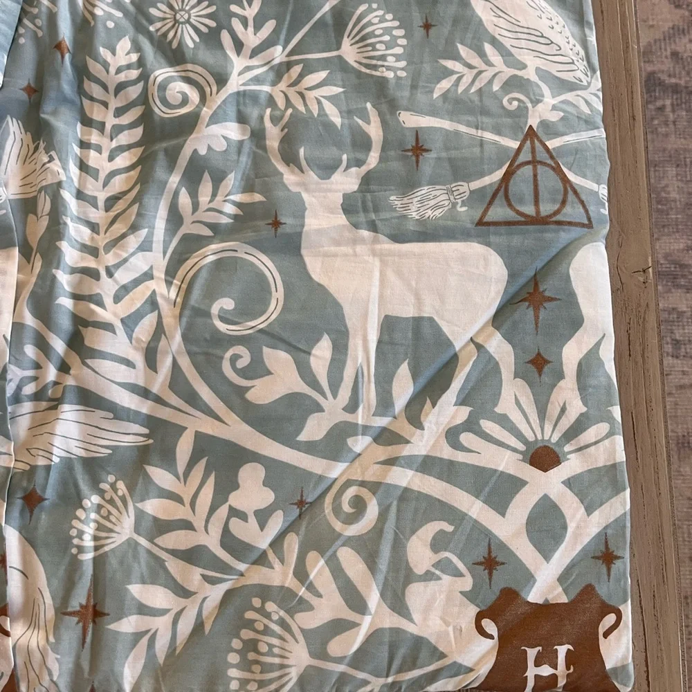 Pottery barn teen Harry Potter magical damask Quilted Euro pillow cover 26 x 26”